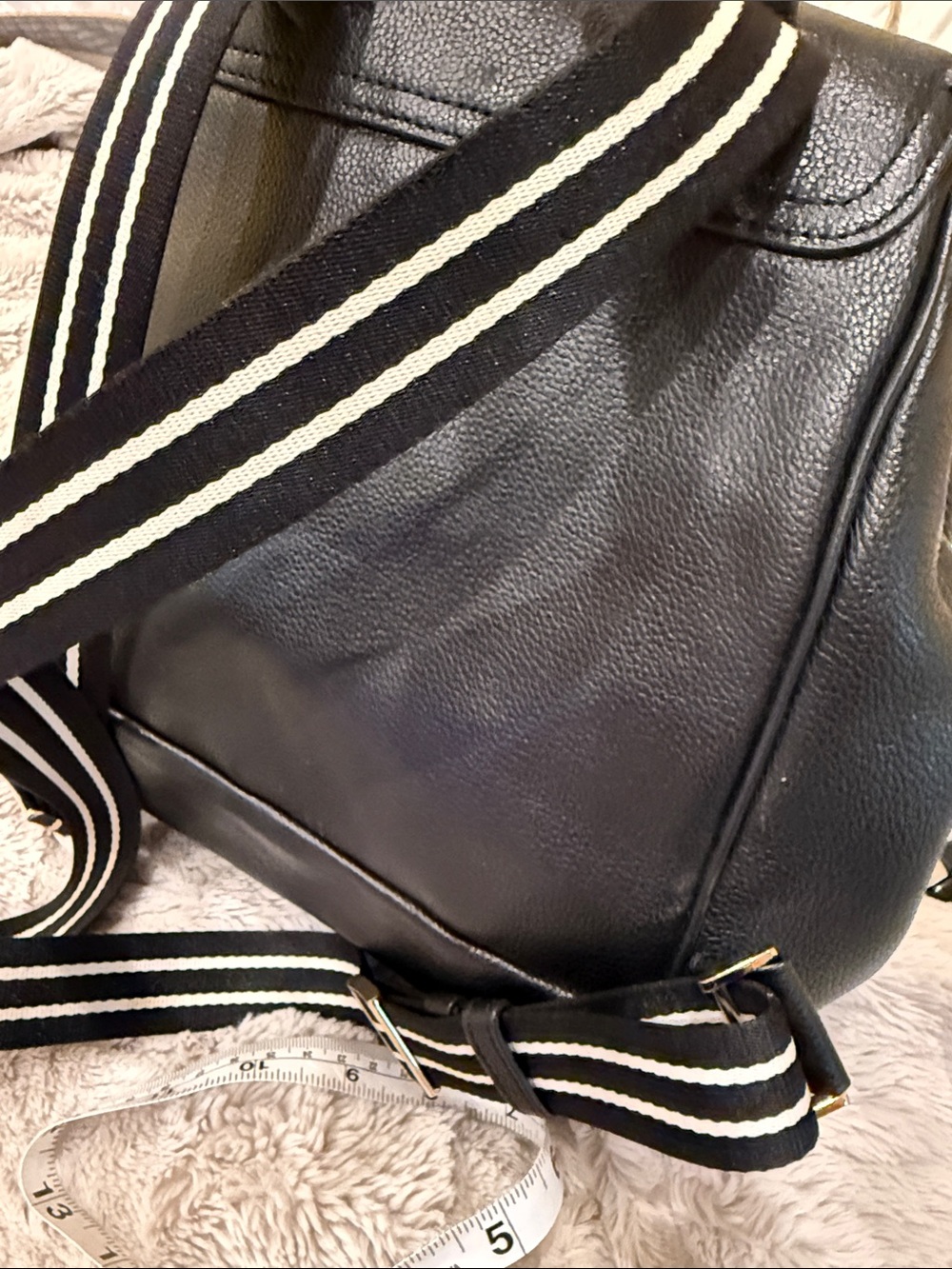 Kate Spade Rosie medium leather flap drawstring back pack nwot - Picture 14 of 16